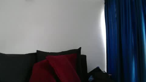 Snapshot of evilheart_69 chatting on 11-03-25, 03:46 evilheart_69 online show from 11-03-25, 03:46