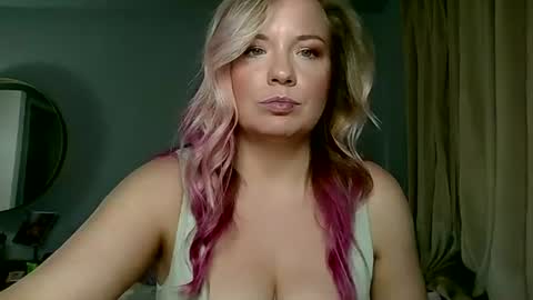 evilkitty_23 online show from 07-04-26, 08:15