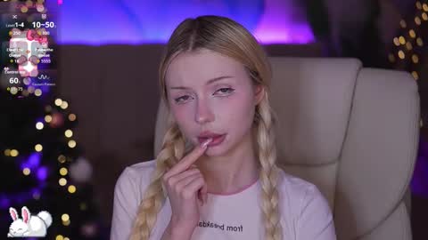 Snapshot of evistarr chatting on 01-09-26, 09:56 Eva online show from 01-09-26, 09:56