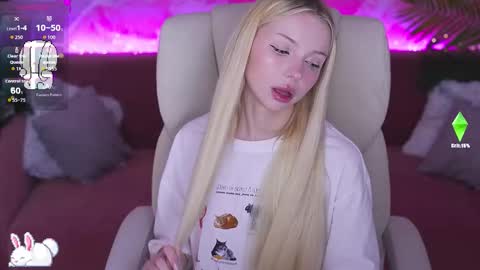 Snapshot of evistarr chatting on 01-11-26, 08:41 Eva online show from 01-11-26, 08:41