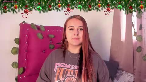 Snapshot of evy_orange1 chatting on 12-23-24, 03:55 EVY online show from 12-23-24, 03:55