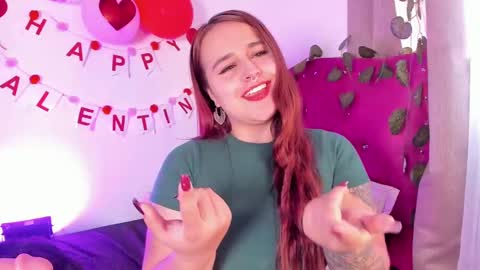 Snapshot of evy_orange1 chatting on 02-05-25, 03:52 EVY online show from 02-05-25, 03:52