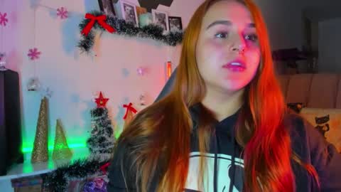 Snapshot of evy_orange1 chatting on 01-06-26, 02:15 EVY online show from 01-06-26, 02:15