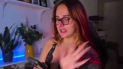 Snapshot of evy_orange1 chatting on 02-24-26, 02:53 EVY online show from 02-24-26, 02:53