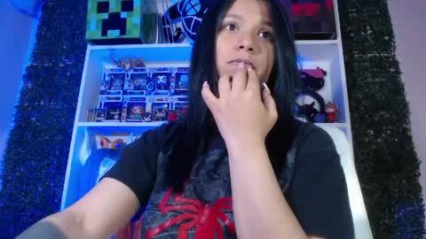 Im Evy online show from 06-08-26, 03:29