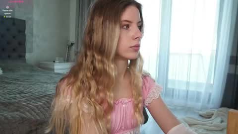 Evy online show from 04-28-26, 07:35