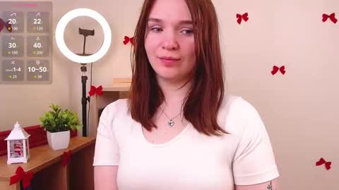 Snapshot of ewajackson chatting on 11-22-25, 02:38 Eva online show from 11-22-25, 02:38