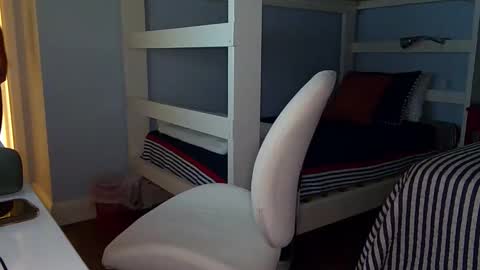 Snapshot of exhibitman69_ldb chatting on 04-30-26, 02:18 exhibitman69_ldb online show from 04-30-26, 02:18