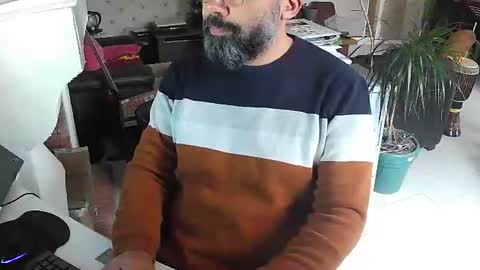 Gio online show from 01-31-25, 04:38