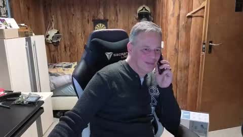 exibe1219 online show from 01-13-25, 03:36