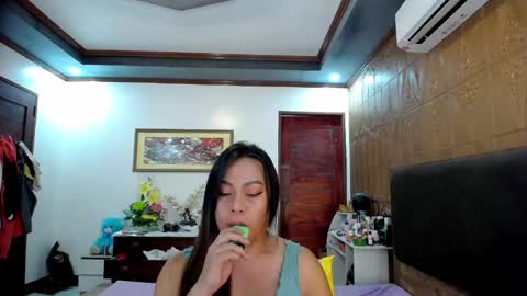 Snapshot of exotic_angel69 chatting on 03-09-25, 07:45 voloptous mommy angel online show from 03-09-25, 07:45
