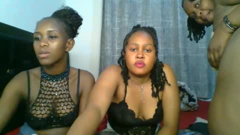 exotic_cutiee online show from 04-22-26, 02:58