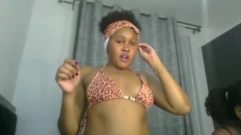 exotic_cutiee online show from 05-08-26, 11:43