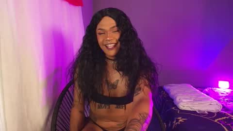 Snapshot of exotic_medussapp chatting on 05-13-26, 05:05 Soy Carla online show from 05-13-26, 05:05