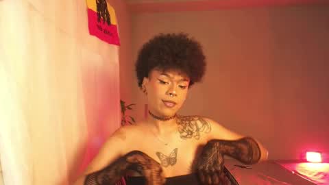 Snapshot of exotic_medussapp chatting on 05-20-26, 08:37 Soy Carla online show from 05-20-26, 08:37