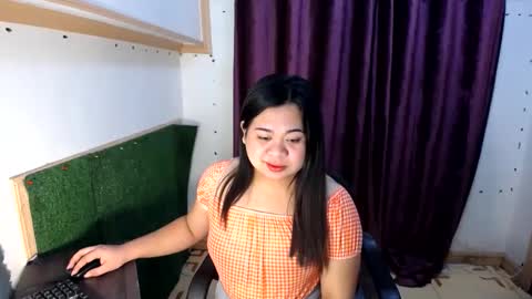 SHANTAL MARIE online show from 12-19-24, 05:50