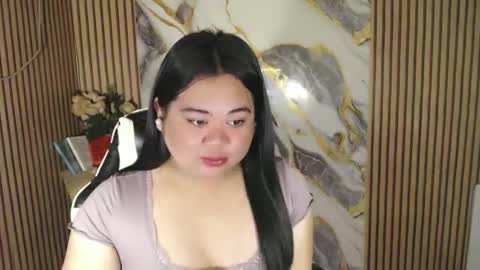 SHANTAL MARIE online show from 02-11-26, 01:21