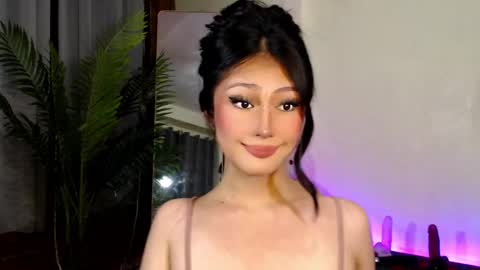 Snapshot of expensive_candyx chatting on 12-17-24, 12:11 Candy online show from 12-17-24, 12:11