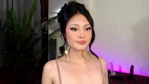 Snapshot of expensive_candyx chatting on 12-28-24, 04:09 Candy online show from 12-28-24, 04:09