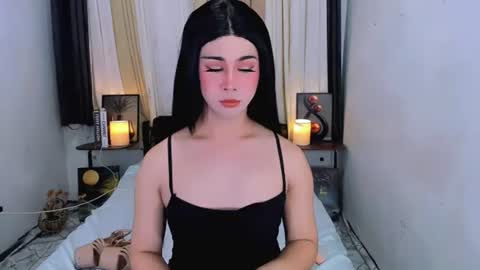 expensive_elise online show from 06-18-26, 11:14