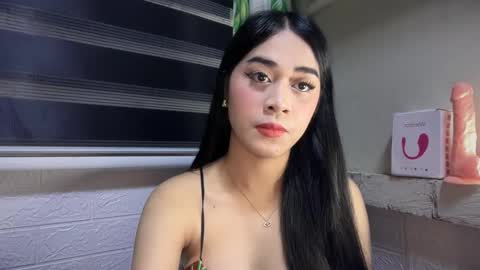 chloee online show from 10-30-25, 08:53