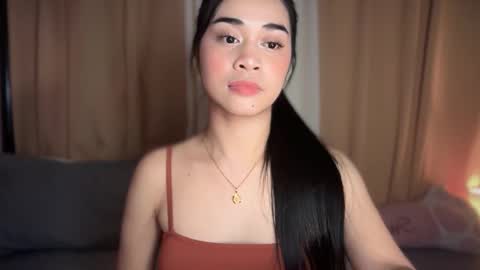 Snapshot of expensivets_chloe chatting on 12-17-25, 11:33 chloee online show from 12-17-25, 11:33