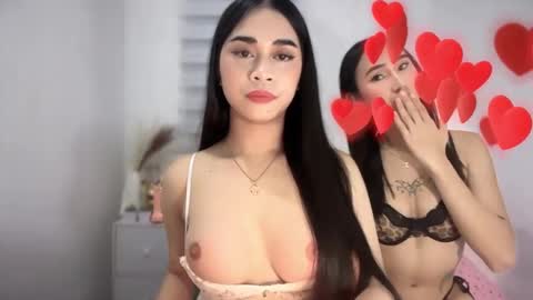 Snapshot of expensivets_chloe chatting on 01-11-26, 10:04 chloee online show from 01-11-26, 10:04