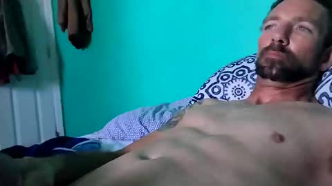 Snapshot of experttreecompany chatting on 02-25-26, 08:40 experttreecompany online show from 02-25-26, 08:40