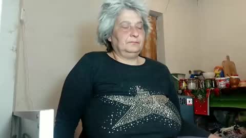 Snapshot of exquisitemature chatting on 03-09-25, 06:21 ExquisiteMature online show from 03-09-25, 06:21