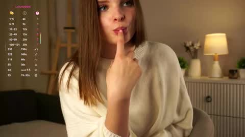 Hollywood or just holly online show from 10-18-25, 01:12