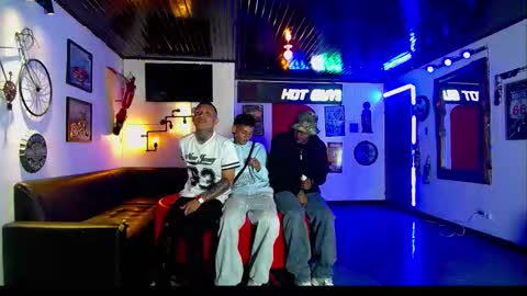 extrangers online show from 02-27-26, 12:38