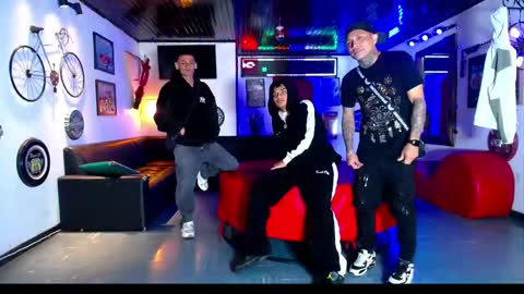 extrangers online show from 03-28-26, 12:05