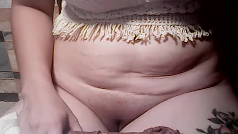 Snapshot of extremelydmilkyboobs chatting on 07-27-26, 11:39 extremelydmilkyboobs online show from 07-27-26, 11:39