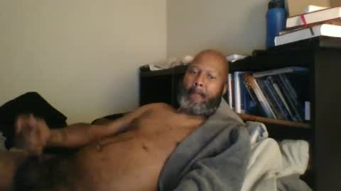 Snapshot of eyequee0007 chatting on 02-18-25, 01:54 eyequee0007 online show from 02-18-25, 01:54