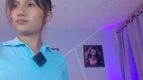 Snapshot of eyes_moonn chatting on 11-25-25, 01:27 eyes_moonn online show from 11-25-25, 01:27