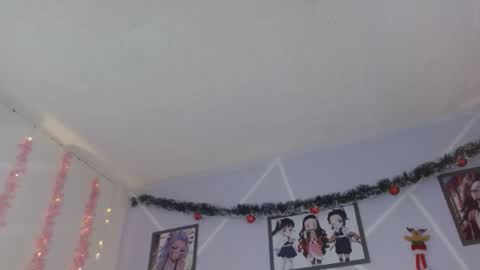 Snapshot of eyes_moonn chatting on 12-01-25, 12:48 eyes_moonn online show from 12-01-25, 12:48