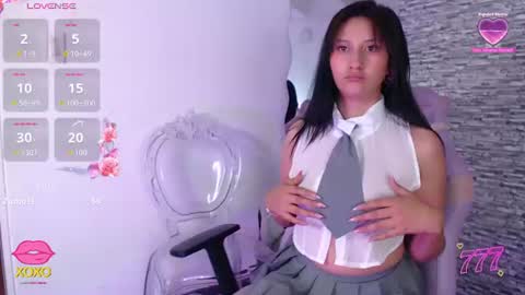 eyes moon online show from 06-24-26, 01:43