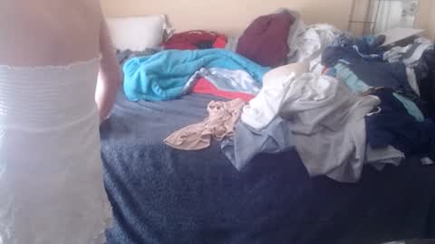 eyeswall0w online show from 09-27-25, 02:55