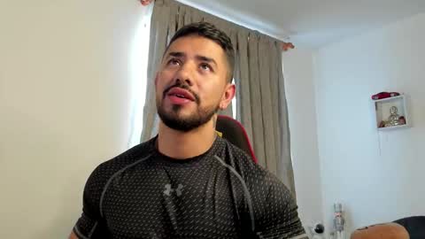 Ezzio Scolaro online show from 03-06-26, 09:55