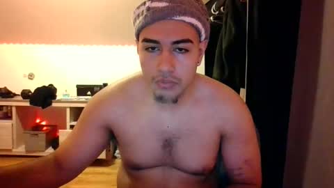 ezzteban935 online show from 04-17-26, 02:14