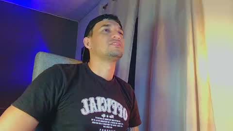 Snapshot of fabi_calde chatting on 03-02-25, 01:47 fabi online show from 03-02-25, 01:47