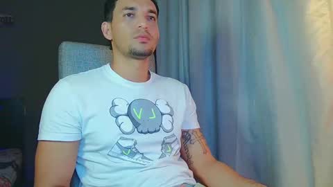 Snapshot of fabi_calde chatting on 03-08-25, 02:23 fabi online show from 03-08-25, 02:23