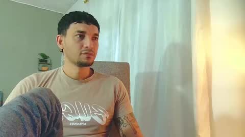 Snapshot of fabi_calde chatting on 03-09-25, 02:54 fabi online show from 03-09-25, 02:54