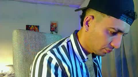 Snapshot of fabi_calde chatting on 09-10-25, 02:33 fabi online show from 09-10-25, 02:33