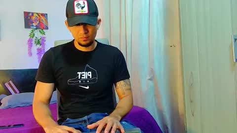 Snapshot of fabi_calde chatting on 10-17-25, 12:47 fabi online show from 10-17-25, 12:47