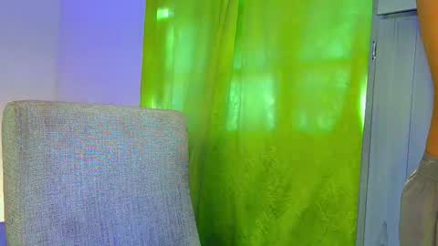 Snapshot of fabi_calde chatting on 12-18-25, 02:34 fabi online show from 12-18-25, 02:34