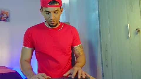 Snapshot of fabi_calde chatting on 02-18-26, 02:35 fabi online show from 02-18-26, 02:35