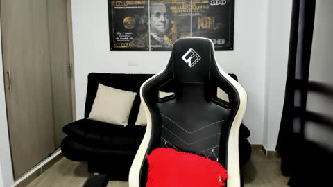 Fabian arango online show from 05-20-26, 02:40