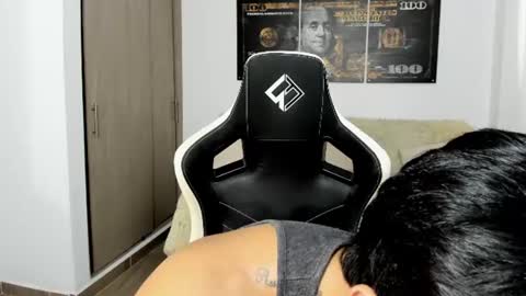 Fabian arango online show from 06-26-26, 01:15