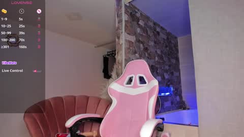 Snapshot of fabianna_laraa chatting on 12-04-24, 06:22 Thianna online show from 12-04-24, 06:22